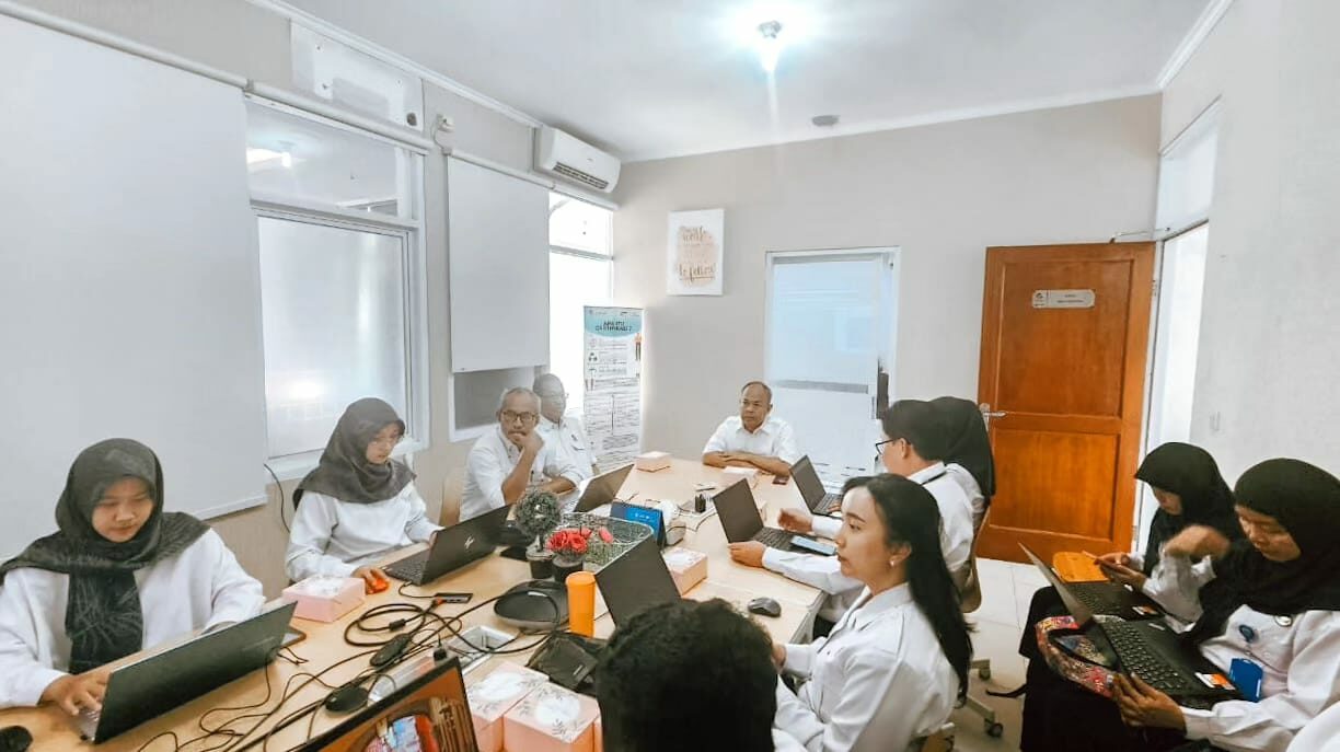 Survei Pendahuluan Telaah Sejawat Eksternal pada Inspektorat Badan Informasi Geospasial